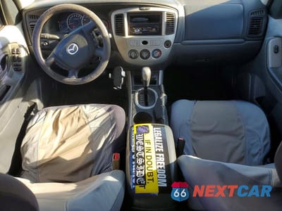 Zdjęcie 8 z 13 samochodu: 2006 MAZDA TRIBUTE I VIN:4F2YZ02Z46KM04470 - miniatura