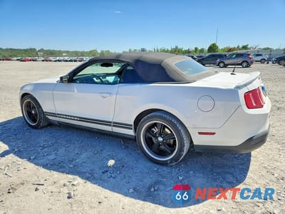 Drugie zdjęcie samochodu z przodu: 2010 FORD MUSTANG VIN:1ZVBP8EN8A5121853 - miniatura
