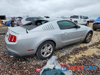 Trzecie zdjęcie samochodu z tyłu: 2012 FORD MUSTANG VIN:1ZVBP8AM0C5272251 - miniatura