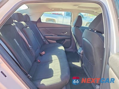 Zdjęcie 10 z 13 samochodu: 2022 HYUNDAI ELANTRA SEL VIN:5NPLN4AG0NH066642 - miniatura