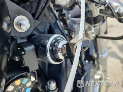 Zdjęcie 8 z 9 samochodu: 2006 HARLEY-DAVIDSON XL1200 C VIN:1HD1CGP156K461841 - miniatura