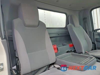 Zdjęcie 11 z 13 samochodu: 2021 ISUZU NPR HD BOX TRUCK VIN:54DC4W1D5MS203588 - miniatura