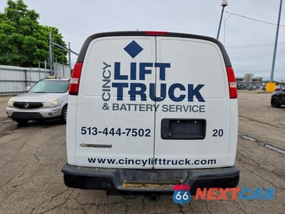 Zdjęcie 6 z 12 samochodu: 2018 CHEVROLET EXPRESS G2500 VIN:1GCWGAFGXJ1337111 - miniatura