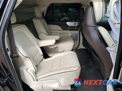 Zdjęcie 11 z 13 samochodu: 2022 LINCOLN NAVIGATOR L BLACK LABEL VIN:5LMJJ3TT9NEL13110 - miniatura