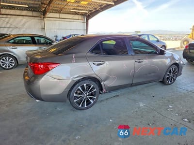 Trzecie zdjęcie samochodu z tyłu: 2017 TOYOTA COROLLA SE VIN:2T1BURHE0HC768662 - miniatura