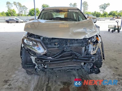 Piąte zdjęcie samochodu w środku: 2020 NISSAN ROGUE S VIN:JN8AT2MT4LW040096 - miniatura