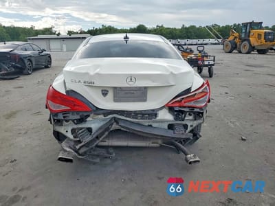 Zdjęcie 6 z 13 samochodu: 2014 MERCEDES-BENZ CLA 250 VIN:WDDSJ4EB7EN104962 - miniatura