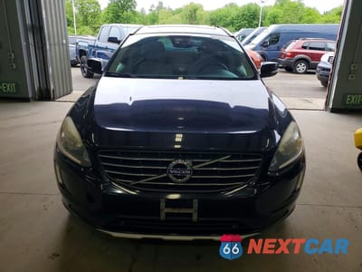 Piąte zdjęcie samochodu w środku: 2016 VOLVO XC60 T5 PREMIER VIN:YV4612RK7G2839579 - miniatura