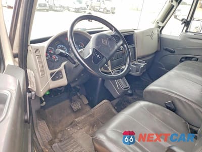 Zdjęcie 8 z 13 samochodu: 2019 INTERNATIONAL 4300 BOX TRUCK VIN:1HTMMMML0KH602390 - miniatura