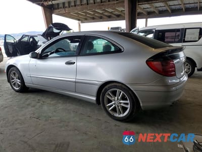 Drugie zdjęcie samochodu z przodu: 2002 MERCEDES-BENZ C 230K SPORT COUPE VIN:WDBRN47J12A214683 - miniatura