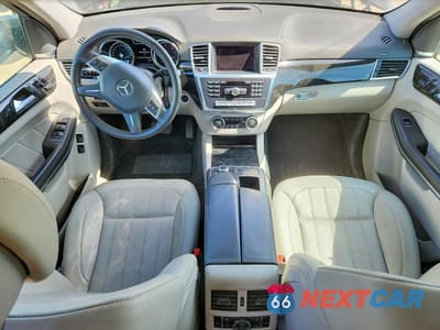 Zdjęcie 8 z 13 samochodu: 2013 MERCEDES-BENZ GL 350 BLUETEC VIN:4JGDF2EEXDA238143 - miniatura