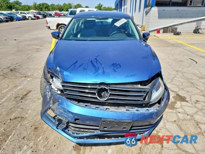 Piąte zdjęcie samochodu w środku: 2017 VOLKSWAGEN JETTA S VIN:3VW2B7AJ4HM414116 - miniatura