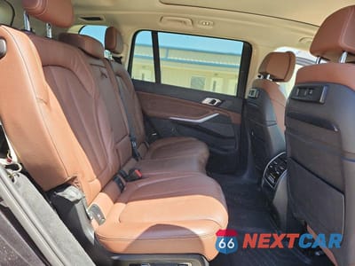 Zdjęcie 11 z 13 samochodu: 2020 BMW X7 XDRIVE40I VIN:5UXCW2C02L9B99279 - miniatura