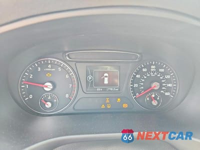 Zdjęcie 9 z 12 samochodu: 2017 KIA SORENTO LX V6 VIN:5XYPGDA52HG325945 - miniatura