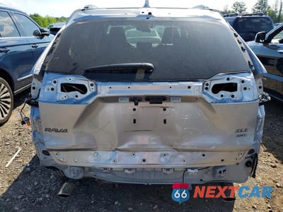 Zdjęcie 6 z 12 samochodu: 2023 TOYOTA RAV4 XLE VIN:2T3P1RFV7PC382988 - miniatura