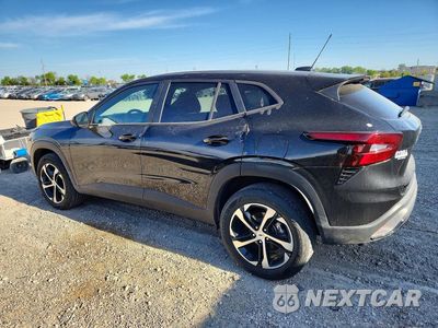 Drugie zdjęcie samochodu z przodu: 2025 CHEVROLET TRAX 1RS VIN:KL77LGEP0SC286905 - miniatura