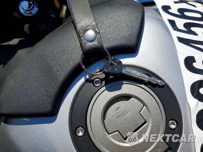 Zdjęcie 8 z 9 samochodu: 2021 YAMAHA MTT09 GT VIN:JYARN74EXMA000669 - miniatura