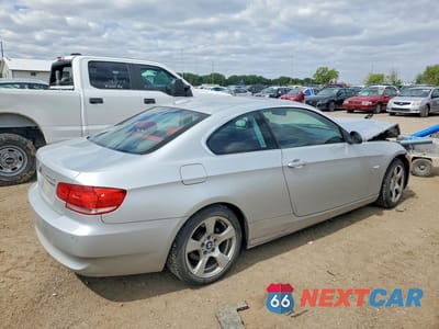Trzecie zdjęcie samochodu z tyłu: 2007 BMW 328 XI VIN:WBAWC33587PD08075 - miniatura