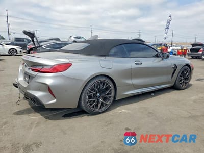 Trzecie zdjęcie samochodu z tyłu: 2022 BMW M8 VIN:WBSDZ0C08NCJ30058 - miniatura