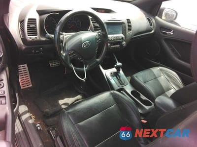 Zdjęcie 8 z 12 samochodu: 2016 KIA FORTE SX VIN:KNAFZ6A38G5619984 - miniatura