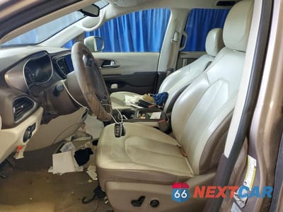Zdjęcie 7 z 13 samochodu: 2017 CHRYSLER PACIFICA TOURING L VIN:2C4RC1BG4HR733698 - miniatura
