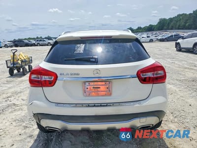 Zdjęcie 6 z 12 samochodu: 2018 MERCEDES-BENZ GLA 250 VIN:WDCTG4EB5JJ421275 - miniatura
