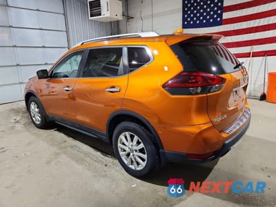 Drugie zdjęcie samochodu z przodu: 2018 NISSAN ROGUE SV VIN:5N1AT2MV9JC758203 - miniatura