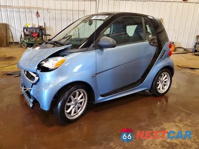 2014 SMART FORTWO WMEEJ9AA6EK774961 - główne zdjęcie licytacji z USA - miniatura