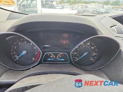 Zdjęcie 9 z 12 samochodu: 2017 FORD ESCAPE SE VIN:1FMCU9GD5HUB60664 - miniatura