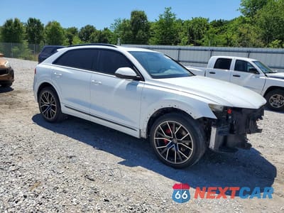 Czwarte zdjęcie samochodu z boku: 2023 AUDI Q8 PREMIUM PLUS S-LINE VIN:WA1EVBF10PD016733 - miniatura