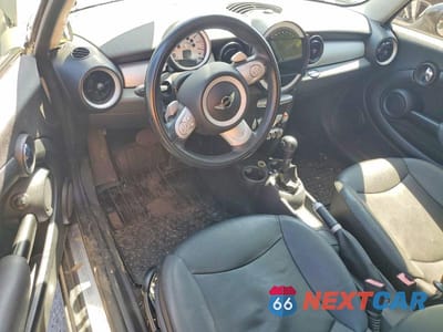 Zdjęcie 8 z 13 samochodu: 2009 MINI COOPER VIN:WMWMF33519TW72988 - miniatura