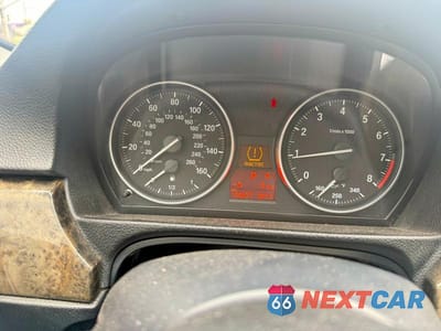 Zdjęcie 8 z 10 samochodu: 2010 BMW 328 I SULEV VIN:WBAWV1C59AP124380 - miniatura