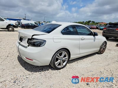 Trzecie zdjęcie samochodu z tyłu: 2014 BMW 228 I VIN:WBA1F5C51EV256274 - miniatura
