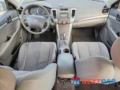 Zdjęcie 8 z 12 samochodu: 2010 HYUNDAI SONATA GLS VIN:5NPET4AC0AH581372 - miniatura
