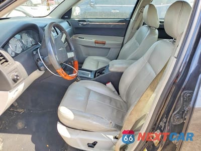 Zdjęcie 7 z 12 samochodu: 2006 CHRYSLER 300 TOURING VIN:2C3KA53G76H206713 - miniatura