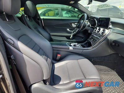 Zdjęcie 10 z 12 samochodu: 2019 MERCEDES-BENZ C 300 4MATIC VIN:WDDWJ8EB9KF838338 - miniatura