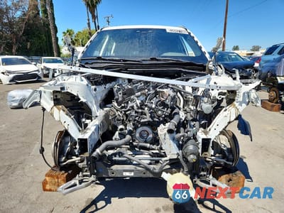 Piąte zdjęcie samochodu w środku: 2019 BMW X3 SDRIVE30I VIN:5UXTR7C56KLR50916 - miniatura