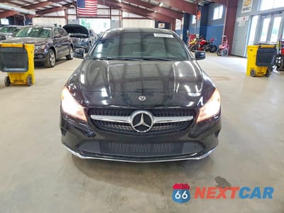 Piąte zdjęcie samochodu w środku: 2019 MERCEDES-BENZ CLA 250 4MATIC VIN:WDDSJ4GB9KN726794 - miniatura
