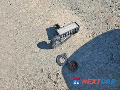 Zdjęcie 12 z 13 samochodu: 2009 VOLKSWAGEN JETTA TDI VIN:3VWAL71K29M125013 - miniatura