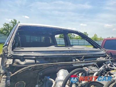 Zdjęcie 9 z 10 samochodu: 2024 GMC SIERRA K3500 DENALI ULTIMATE VIN:1GT49YEY5RF230146 - miniatura