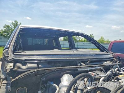 Zdjęcie 9 z 10 samochodu: 2024 GMC SIERRA K3500 DENALI ULTIMATE VIN:1GT49YEY5RF230146 - miniatura