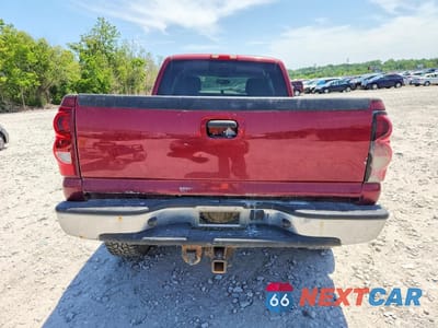 Zdjęcie 6 z 12 samochodu: 2005 CHEVROLET SILVERADO K1500 VIN:1GCEK19B85E122349 - miniatura