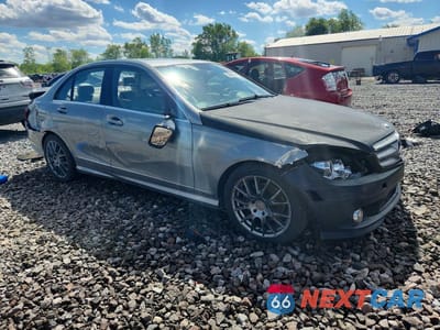 Czwarte zdjęcie samochodu z boku: 2008 MERCEDES-BENZ C 300 4MATIC VIN:WDDGF81X38F094560 - miniatura