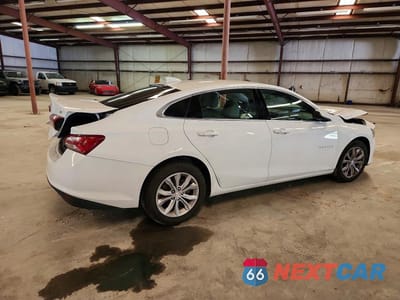 Trzecie zdjęcie samochodu z tyłu: 2020 CHEVROLET MALIBU LT VIN:1G1ZD5ST6LF069351 - miniatura