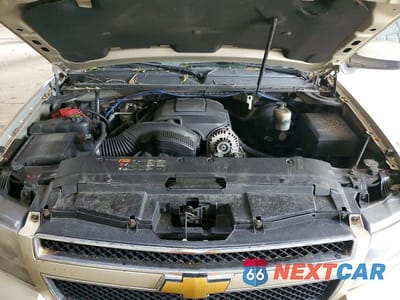 Zdjęcie 12 z 14 samochodu: 2013 CHEVROLET SUBURBAN K1500 LT VIN:1GNSKJE72DR136184 - miniatura