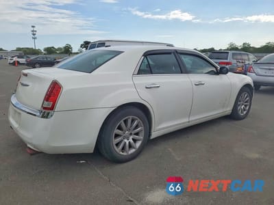 Trzecie zdjęcie samochodu z tyłu: 2011 CHRYSLER 300 LIMITED VIN:2C3CA5CG1BH546650 - miniatura