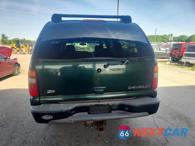 Zdjęcie 6 z 13 samochodu: 2002 CHEVROLET SUBURBAN K1500 VIN:3GNFK16Z32G314294 - miniatura