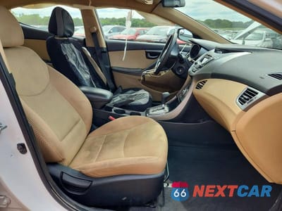 Zdjęcie 7 z 13 samochodu: 2013 HYUNDAI ELANTRA GLS VIN:5NPDH4AE8DH356751 - miniatura