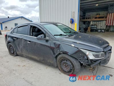 Czwarte zdjęcie samochodu z boku: 2014 CHEVROLET CRUZE LTZ VIN:1G1PG5SB8E7145784 - miniatura