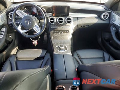 Zdjęcie 8 z 12 samochodu: 2019 MERCEDES-BENZ C 300 4MATIC VIN:55SWF8EB9KU301855 - miniatura